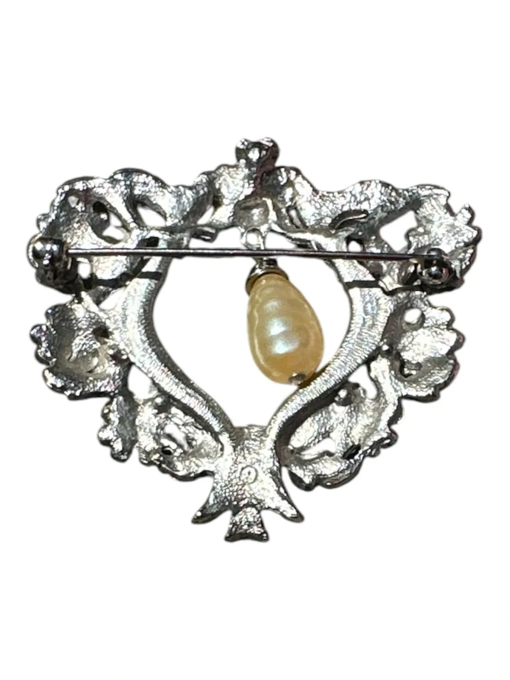 Avon Vintage Silver-Tone Floral Heart Brooch with Cream Pearl Teardrop